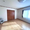 明るく広い寝室です♪